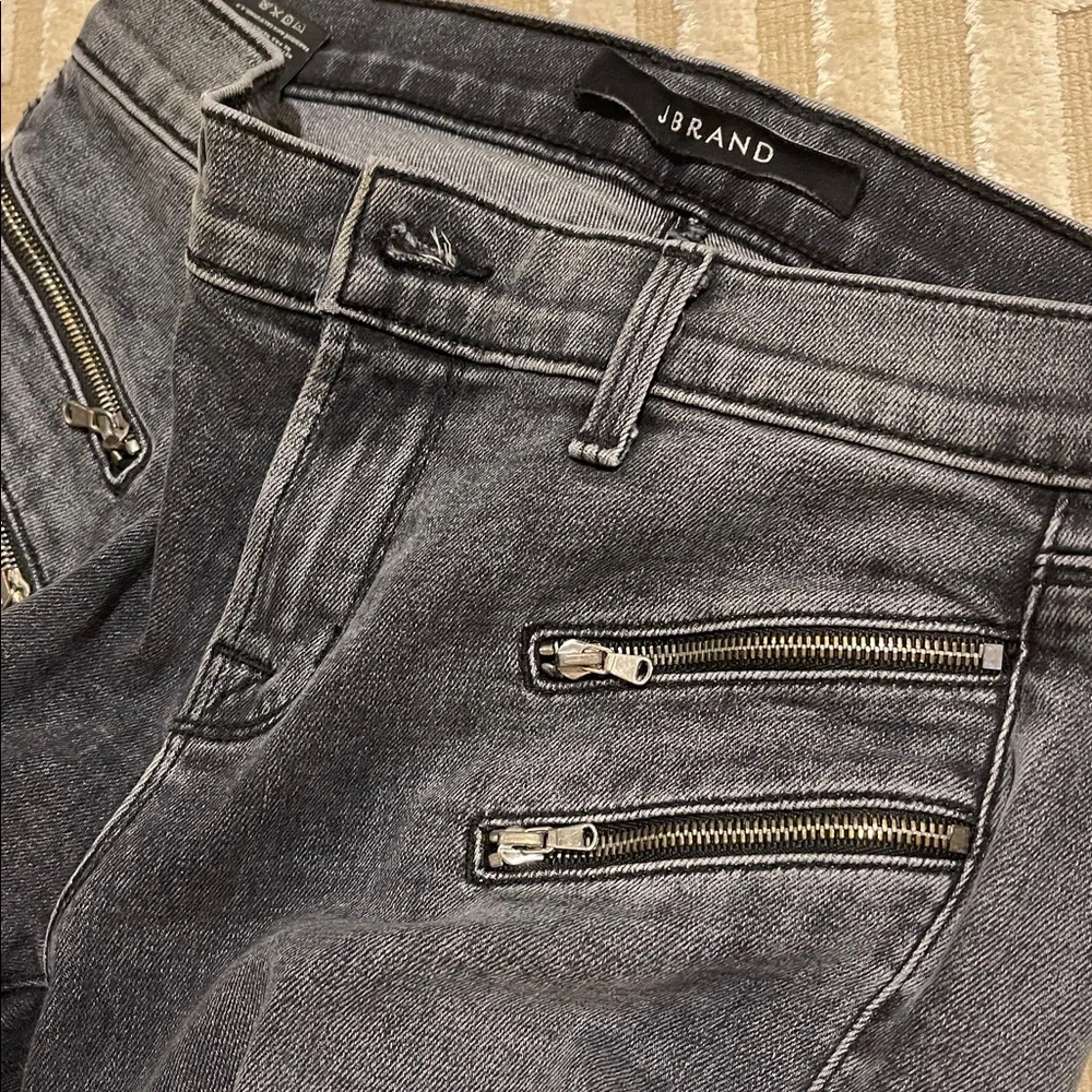J BRAND GRAY JEANS